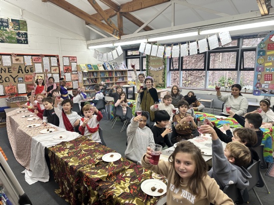 Year 4 have a Roman Feast