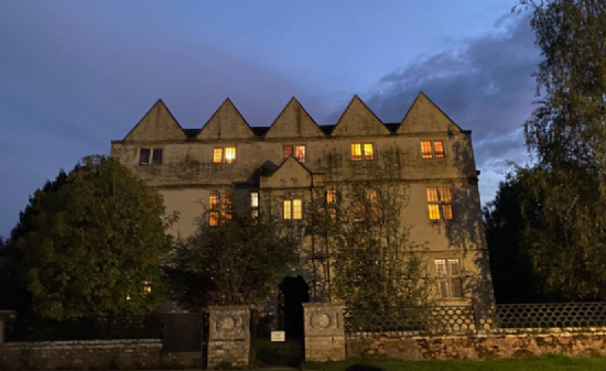 Year 6 arrive at Wick Court Farm!